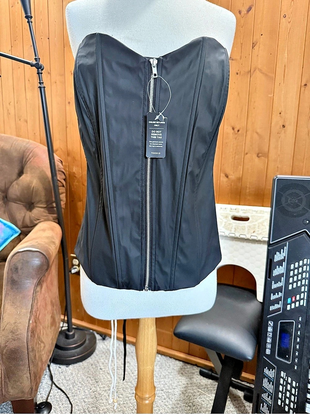TORRID Zip-Front Faux-leather look Corset Black Size 4 BNWT
